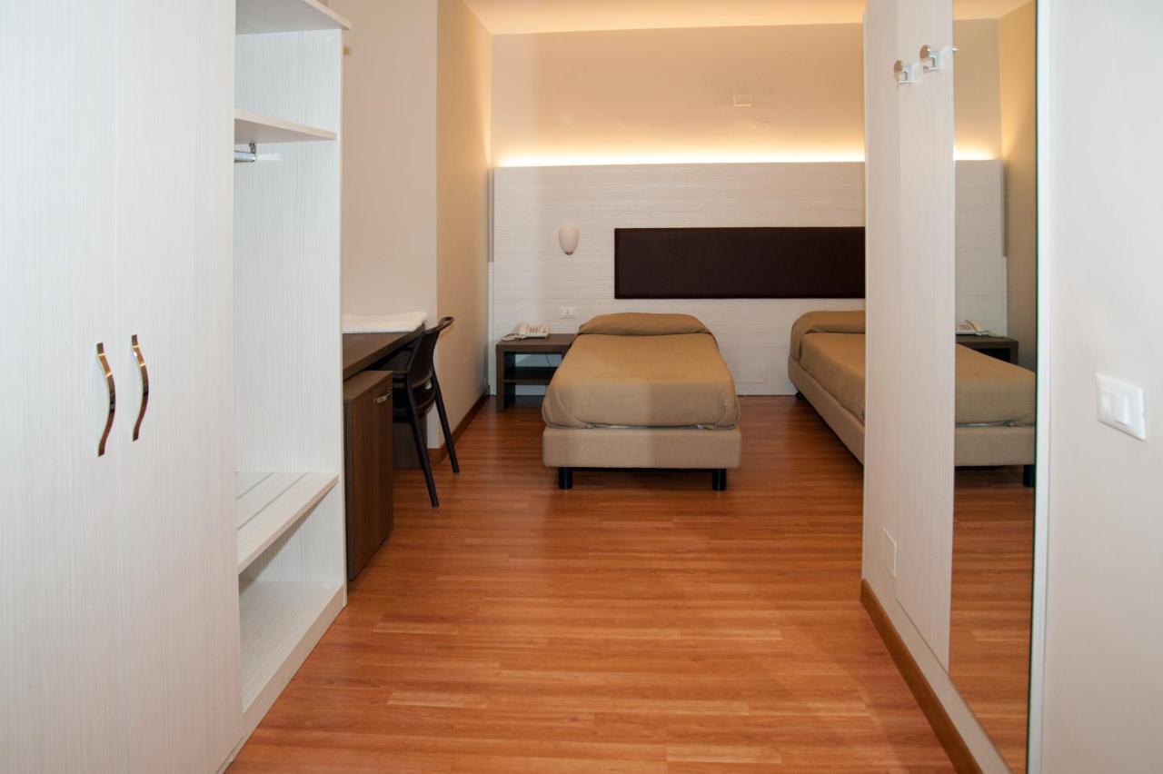 Hotel Buca Di Bacco 沃尔塔曼托瓦纳 外观 照片