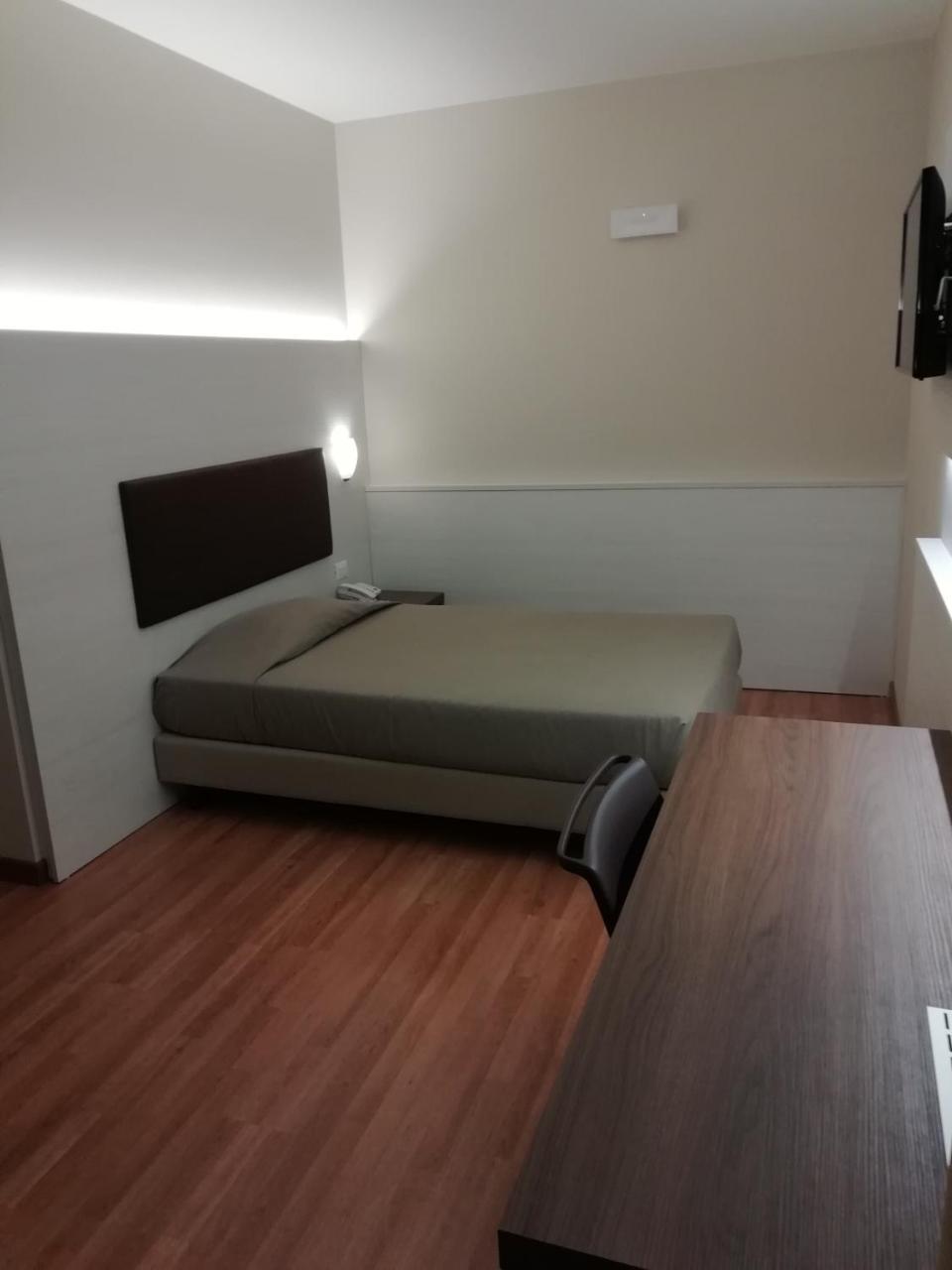 Hotel Buca Di Bacco 沃尔塔曼托瓦纳 外观 照片