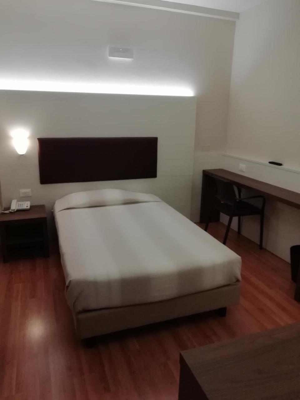 Hotel Buca Di Bacco 沃尔塔曼托瓦纳 外观 照片